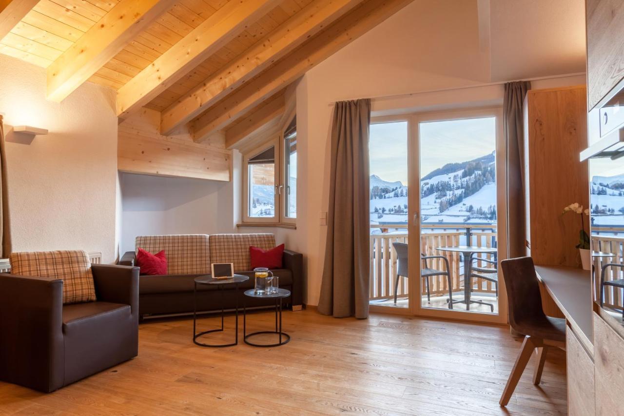 Apart-Hotel Dreisonnenhof Fiss Eksteriør billede